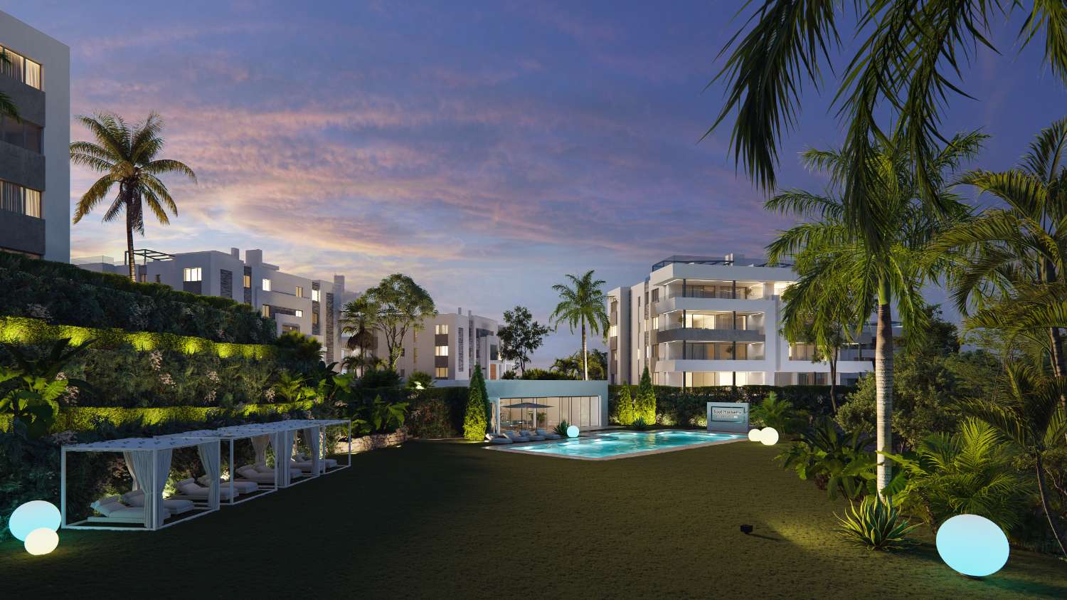 Luxe appartement in Marbella, begane grond met privétuin in urbanisatie op de eerste lijn van de golfbaan