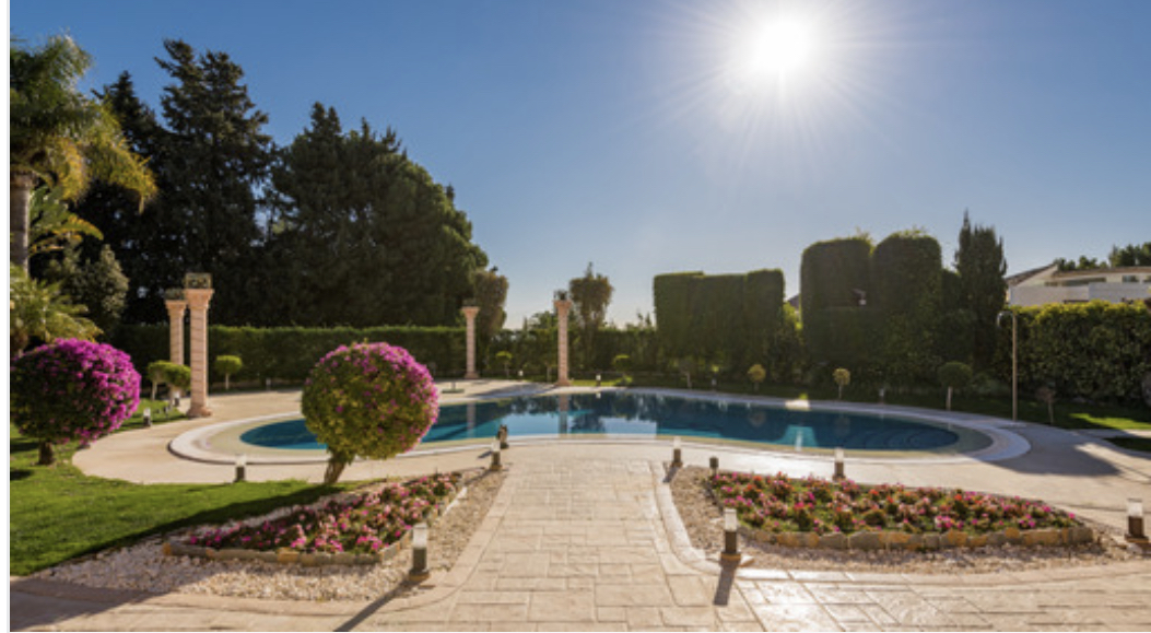 Villa til salgs til Nueva Andalucía (Marbella)
