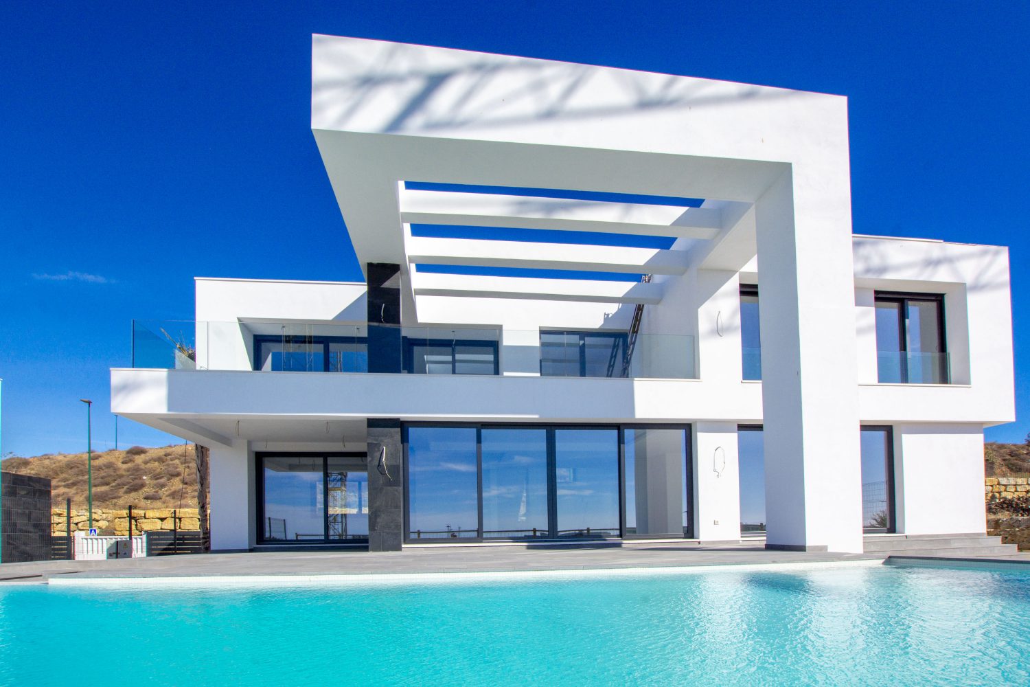 Schöne moderne Villa mit Meerblick in El Limonar, Malaga