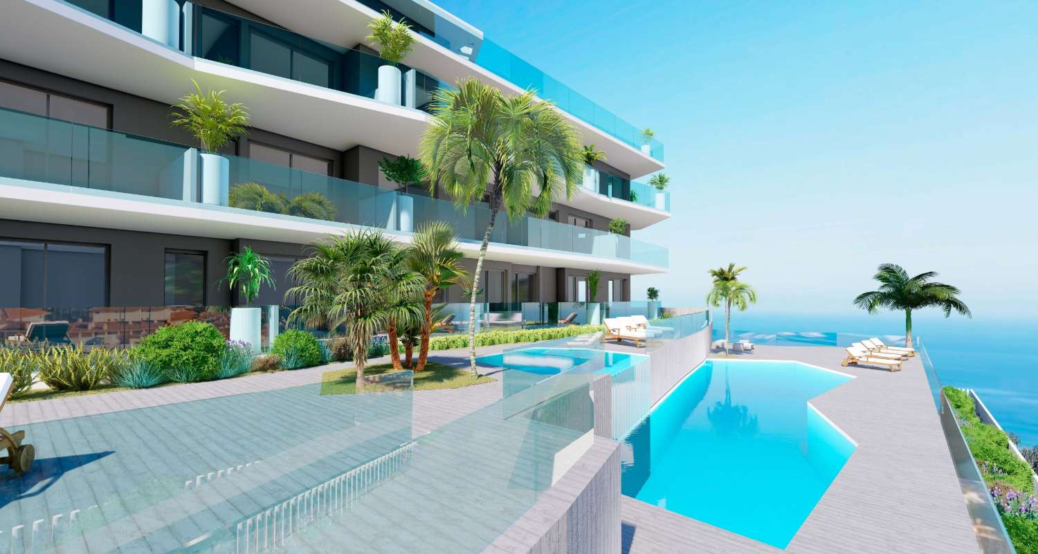 THREE BEDROOM PENTHOUSE WITH PANORAMIC SEA VIEWS TERRACE OF 294 M2