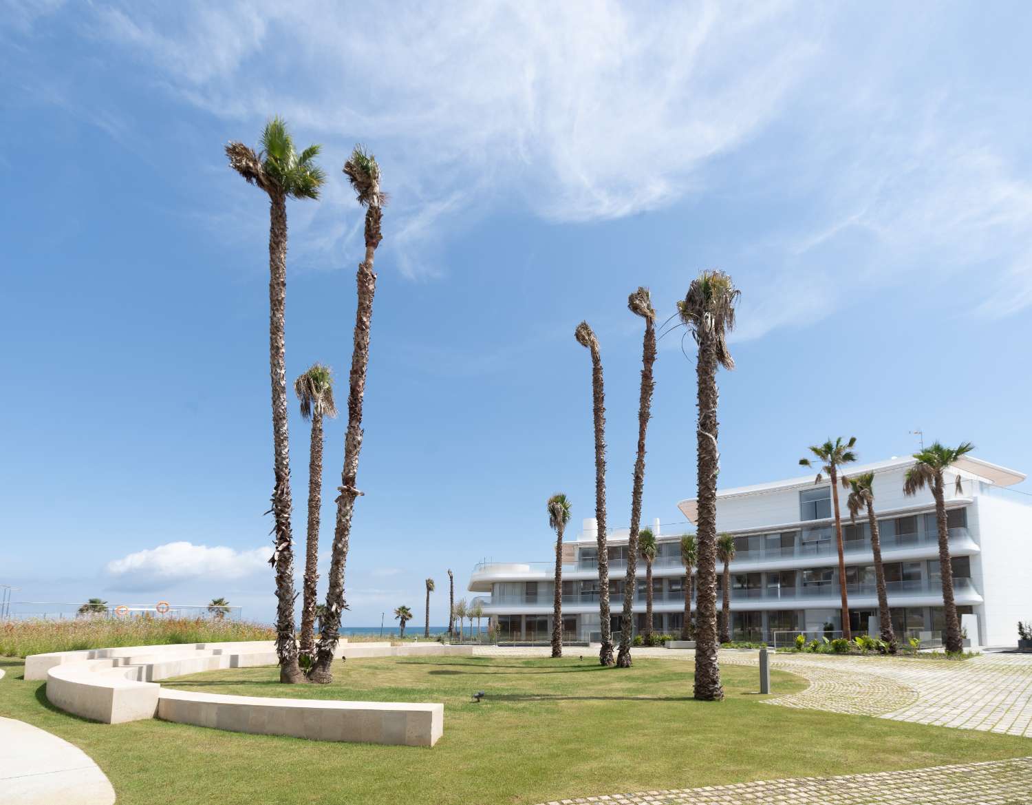 Schönes Luxus-Penthouse 3 Schlafzimmer direkt am Strand mit großer Terrasse