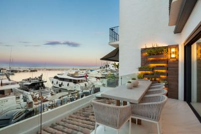 Apartamento en venta en Puerto Banús (Marbella)