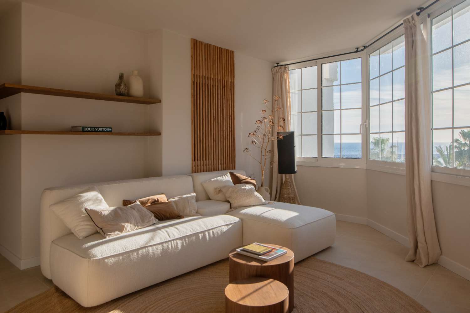 Vacker renoverad lägenhet med havsutsikt i Marbella centrum