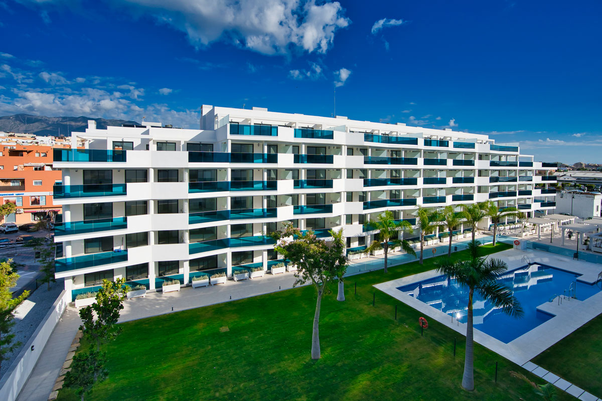 Nieuw appartement met twee slaapkamers in Mijas, met zwembad, garage en berging